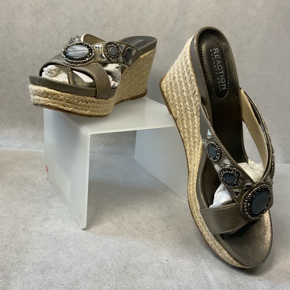 Kenneth Cole Reaction Jeweled Wedges New- Size 7.5 - Picture 5 of 9